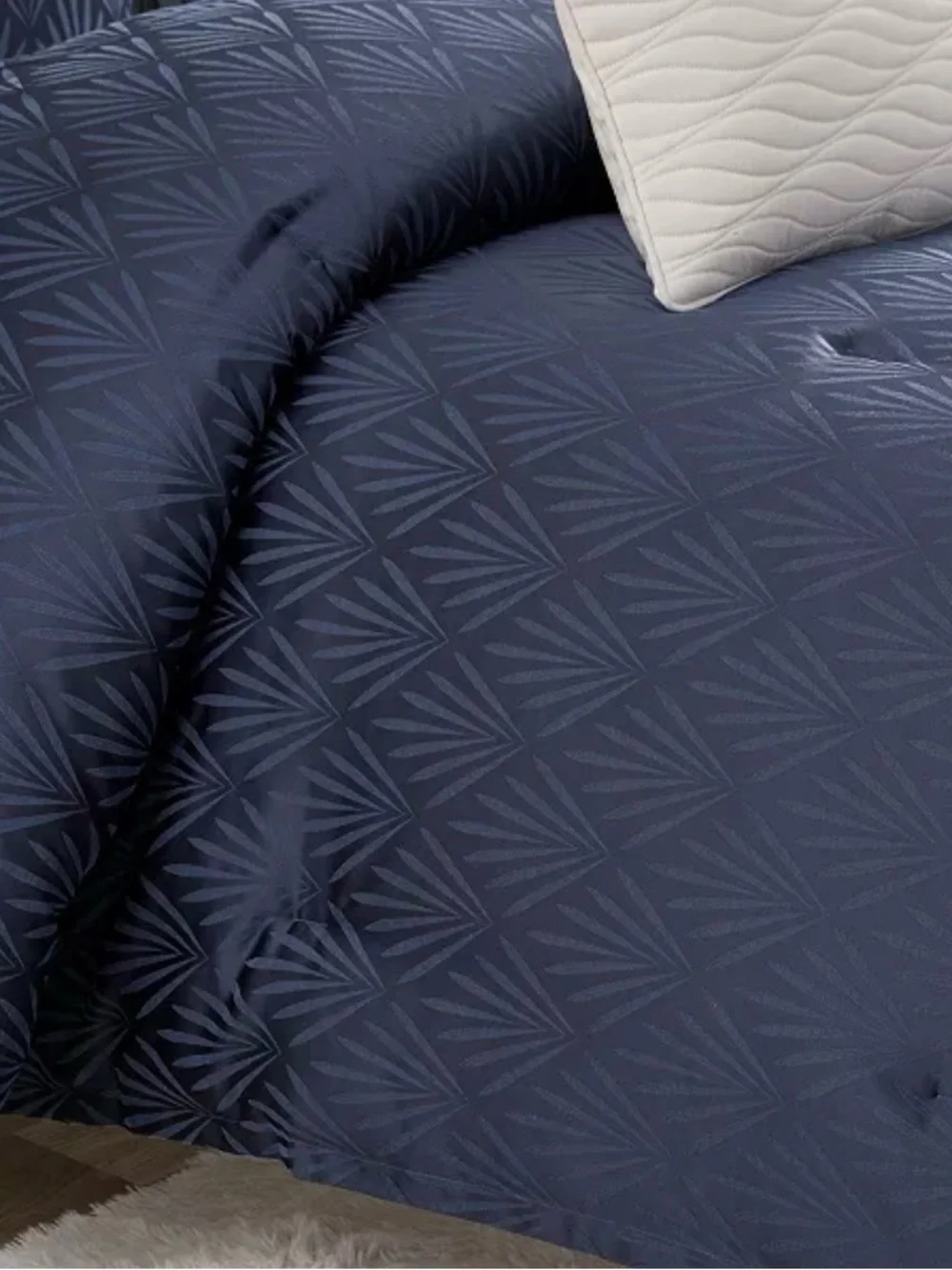 Waterford Chloe Queen Mini Comforter Set 3 PC Navy Geometric Print